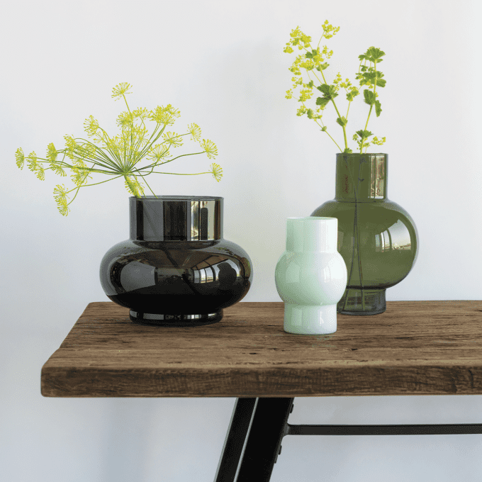 VASE VENTRE TUMMY EN VERRE RECYCLÉ - NOIR